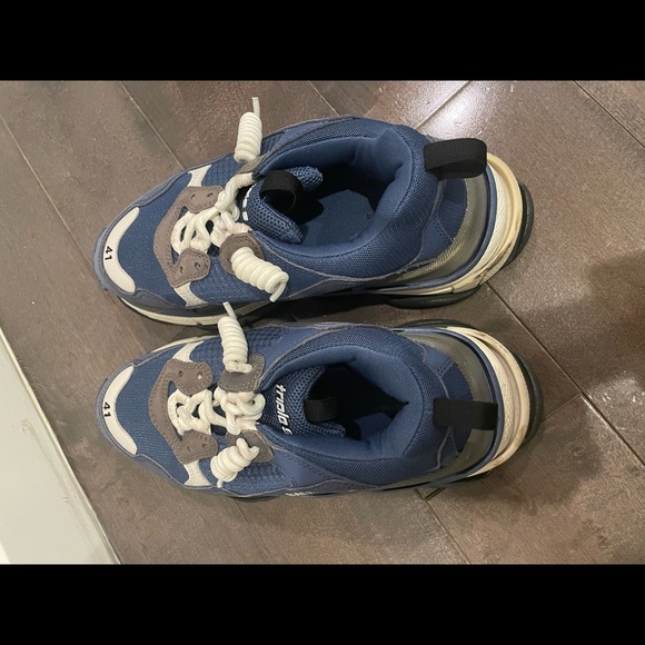 BALENCIAGA TRIPLE S WORN A FEW TIMES - Picture 1 of 4
